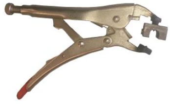 Narzędzie do wiercenia otworów w rurze