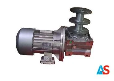 Winda elektryczna 0,75kW z reduktorem XC63